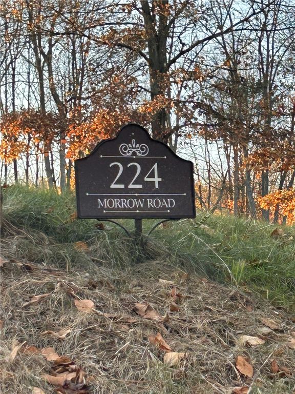 224 Morrow Rd, Chippewa Twp, PA 15010