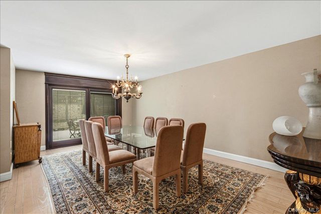 15470 Powells Cove Boulevard, Beechhurst, NY 11357