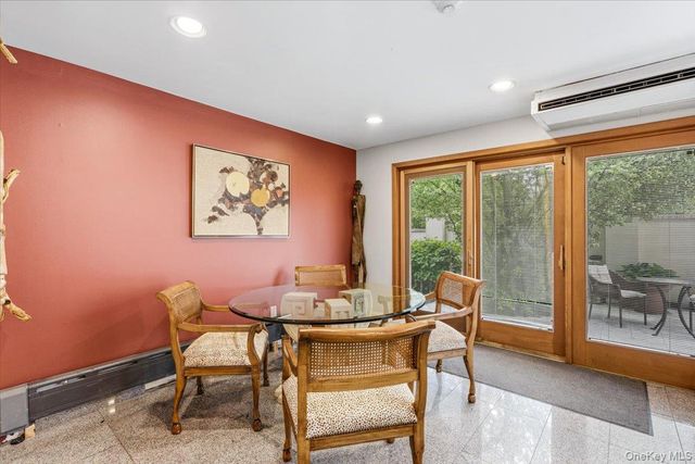 15470 Powells Cove Boulevard, Beechhurst, NY 11357