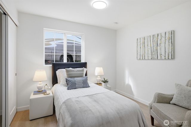 9812 59th Avenue S, Seattle, WA 98118