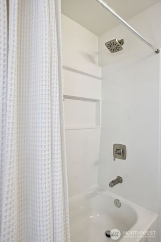 9812 59th Avenue S, Seattle, WA 98118