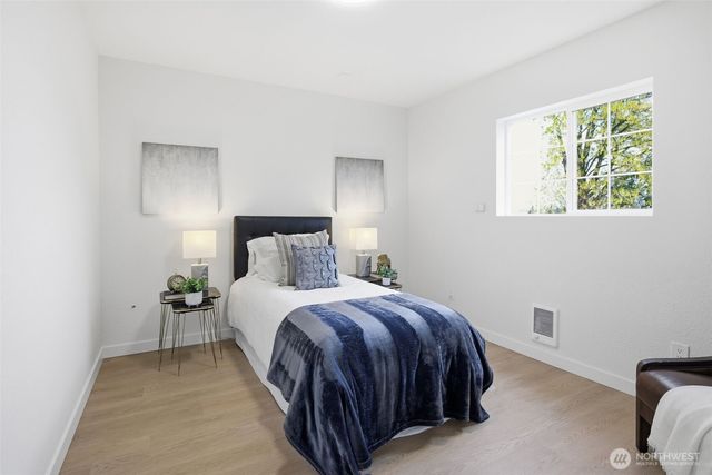 9812 59th Avenue S, Seattle, WA 98118