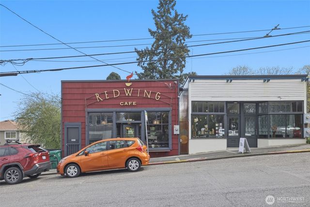 9812 59th Avenue S, Seattle, WA 98118