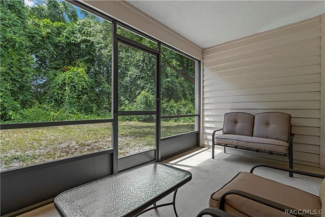 10 Sycamore Court S, Homosassa, FL 34446