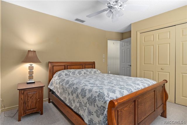 10 Sycamore Court S, Homosassa, FL 34446