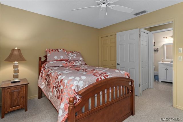 10 Sycamore Court S, Homosassa, FL 34446