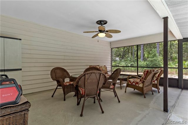 10 Sycamore Court S, Homosassa, FL 34446