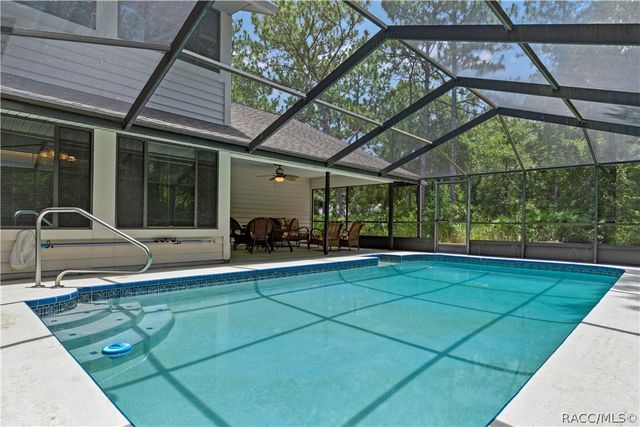 10 Sycamore Court S, Homosassa, FL 34446