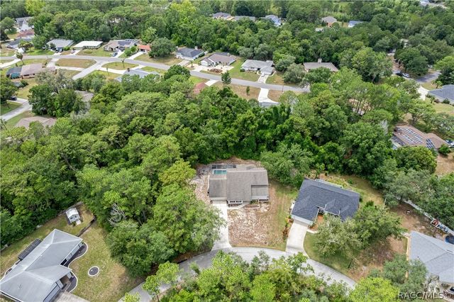 10 Sycamore Court S, Homosassa, FL 34446