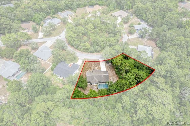 10 Sycamore Court S, Homosassa, FL 34446