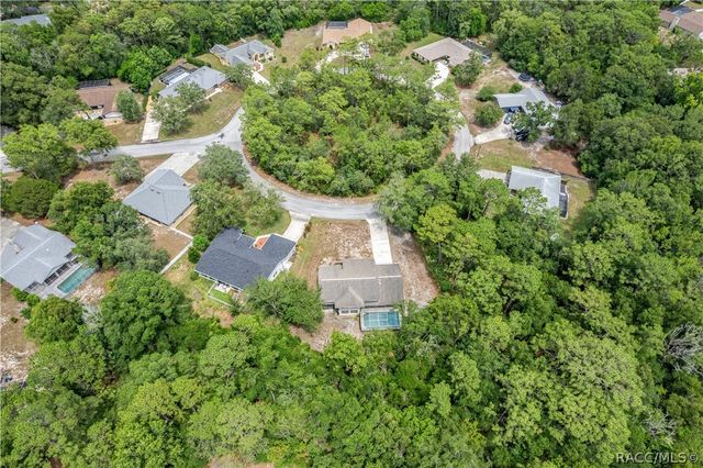 10 Sycamore Court S, Homosassa, FL 34446