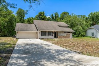 10 Sycamore Court S, Homosassa, FL 34446