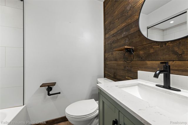 27728 Roy Street, St. Clair Shores, MI 48081