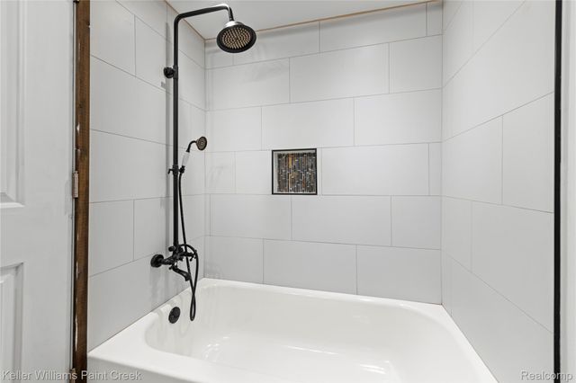 27728 Roy Street, St. Clair Shores, MI 48081