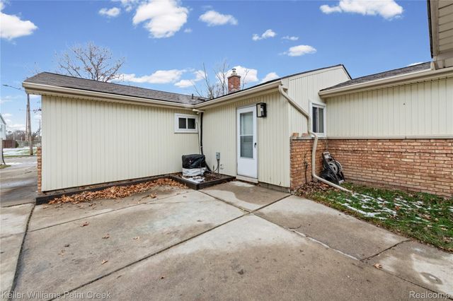 27728 Roy Street, St. Clair Shores, MI 48081