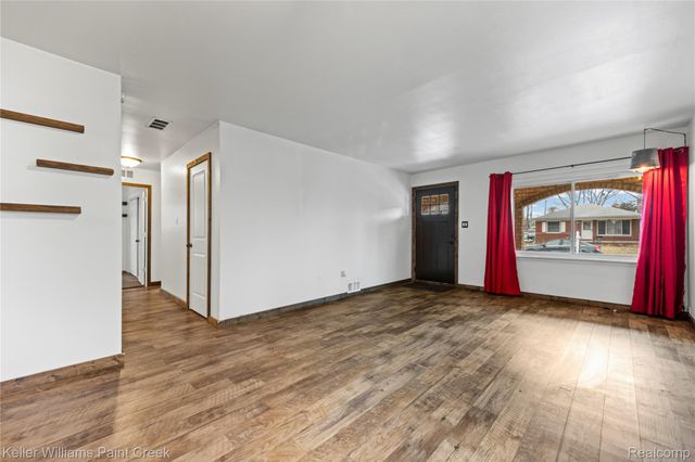 27728 Roy Street, St. Clair Shores, MI 48081