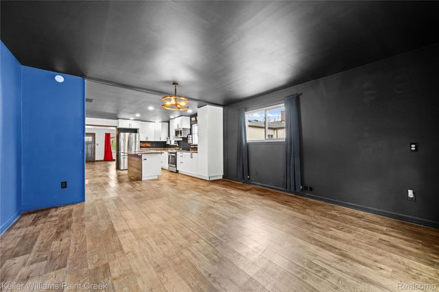 27728 Roy Street, St. Clair Shores, MI 48081