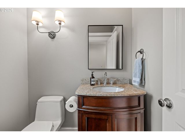 3426 Sw ARNOLD St, Portland, OR 97219