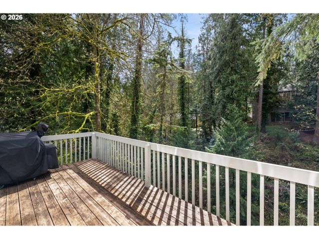 3426 Sw ARNOLD St, Portland, OR 97219