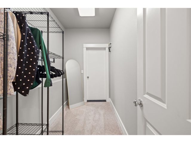 3426 Sw ARNOLD St, Portland, OR 97219