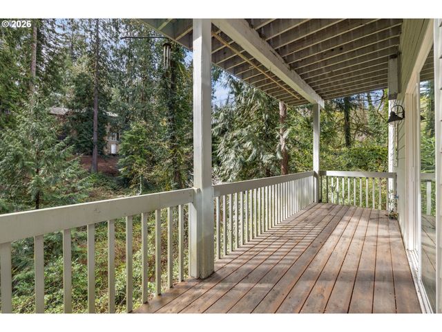 3426 Sw ARNOLD St, Portland, OR 97219