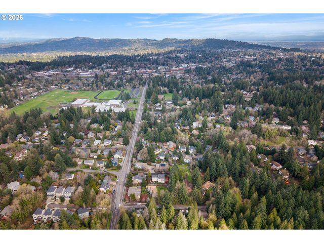 3426 Sw ARNOLD St, Portland, OR 97219