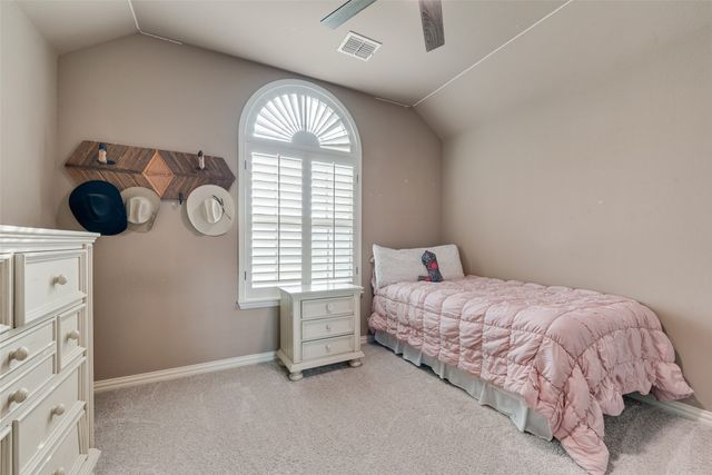 7071 Surfside Lane, Grand Prairie, TX 75054