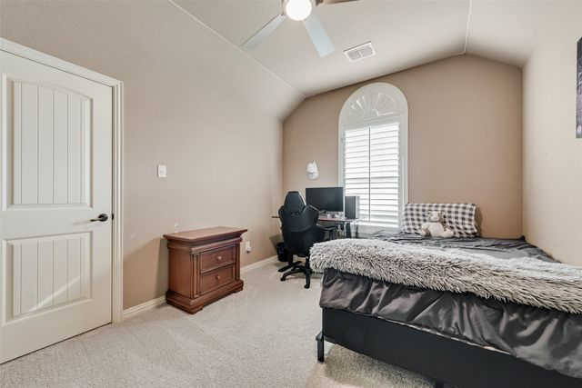 7071 Surfside Lane, Grand Prairie, TX 75054