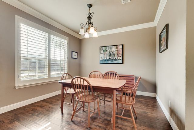 7071 Surfside Lane, Grand Prairie, TX 75054