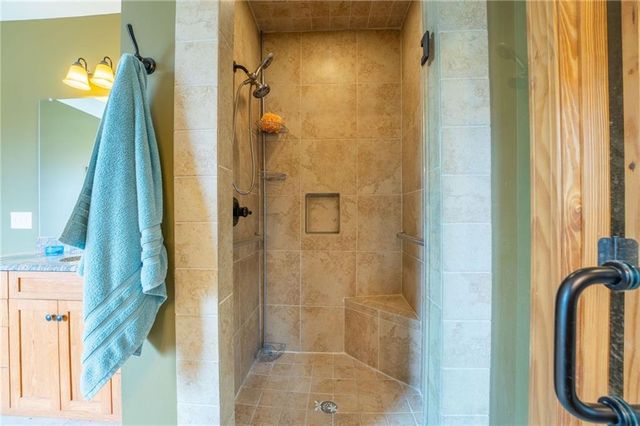 32 bern Vista, Cleveland, GA 30528