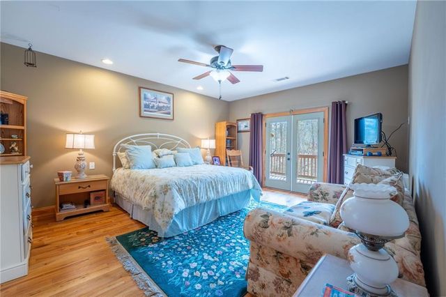 32 bern Vista, Cleveland, GA 30528