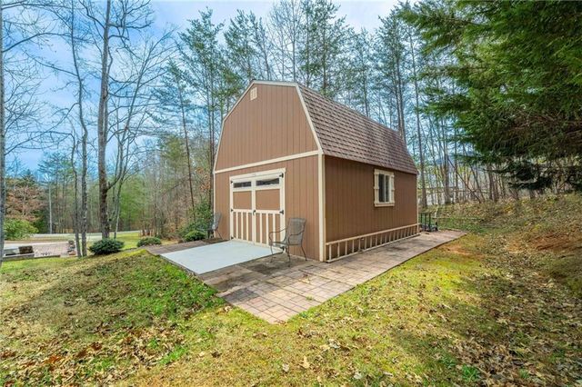 32 bern Vista, Cleveland, GA 30528