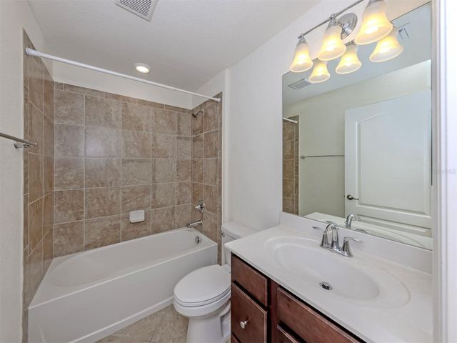 12490 CINQUETERRE DRIVE, Venice, FL 34293