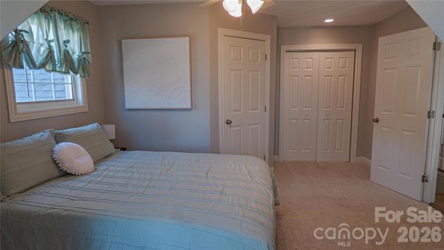 230 Hideaway Lane, Mooresville, NC 28117