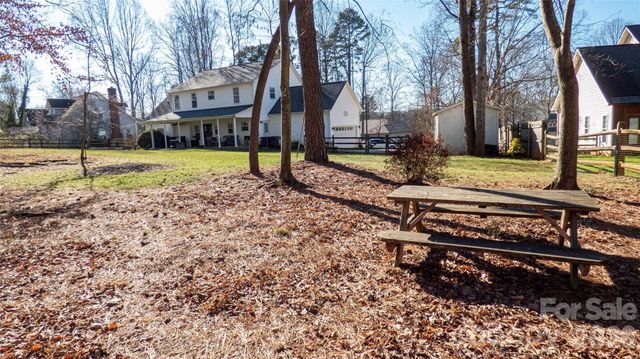 230 Hideaway Lane, Mooresville, NC 28117