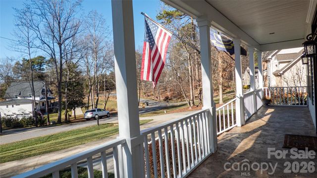 230 Hideaway Lane, Mooresville, NC 28117