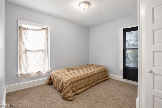 10322 Colonial Avenue, Cleveland, OH 44108