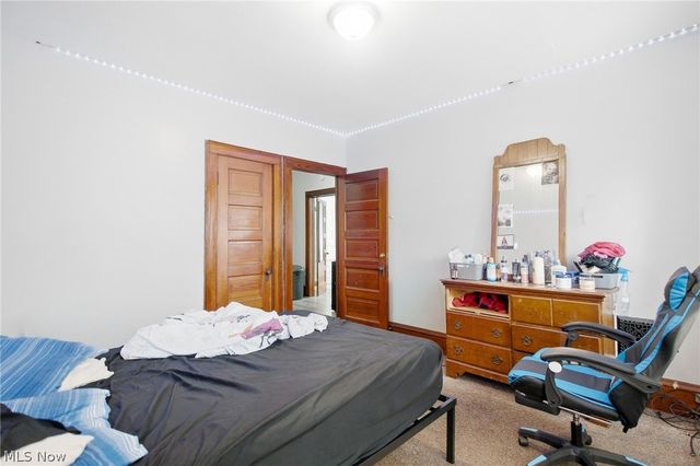10322 Colonial Avenue, Cleveland, OH 44108