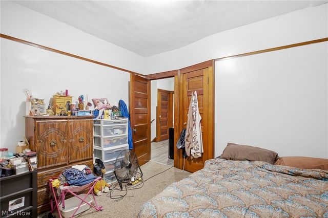 10322 Colonial Avenue, Cleveland, OH 44108