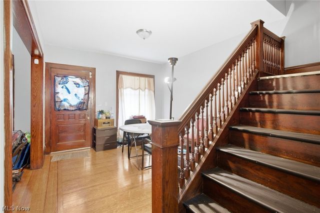 10322 Colonial Avenue, Cleveland, OH 44108