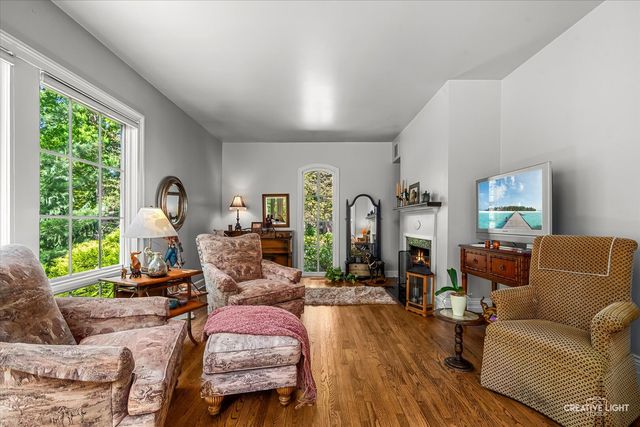1301 South Batavia Avenue, Geneva, IL 60134