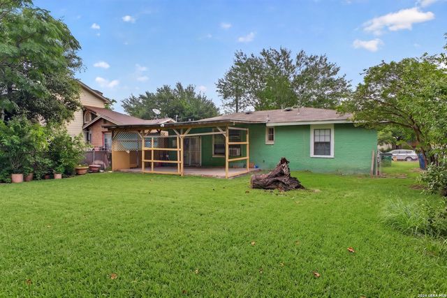 239 Nock, San Antonio, TX 78221