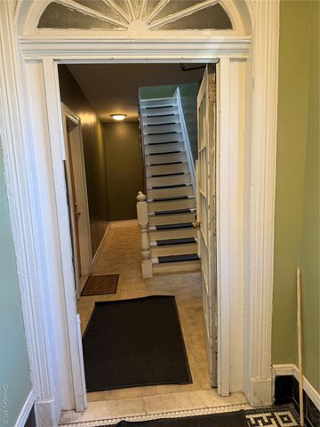 822 E 215th Street, Bronx, NY 10467