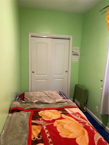 822 E 215th Street, Bronx, NY 10467