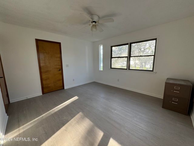 3832 SANDY SHORES Drive, Jacksonville, FL 32277