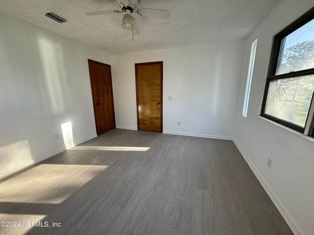 3832 SANDY SHORES Drive, Jacksonville, FL 32277