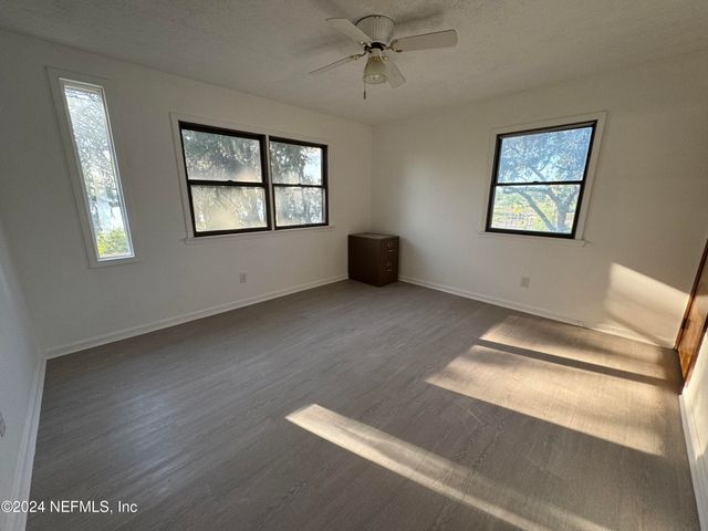 3832 SANDY SHORES Drive, Jacksonville, FL 32277