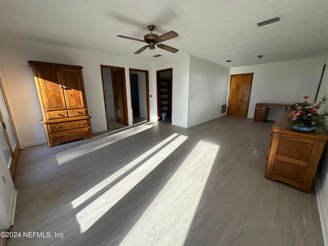 3832 SANDY SHORES Drive, Jacksonville, FL 32277