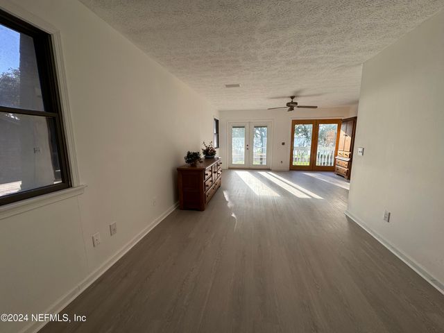 3832 SANDY SHORES Drive, Jacksonville, FL 32277