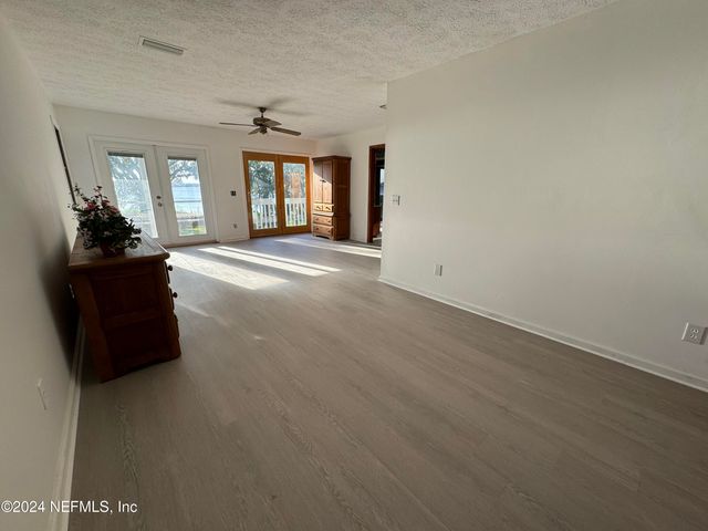 3832 SANDY SHORES Drive, Jacksonville, FL 32277